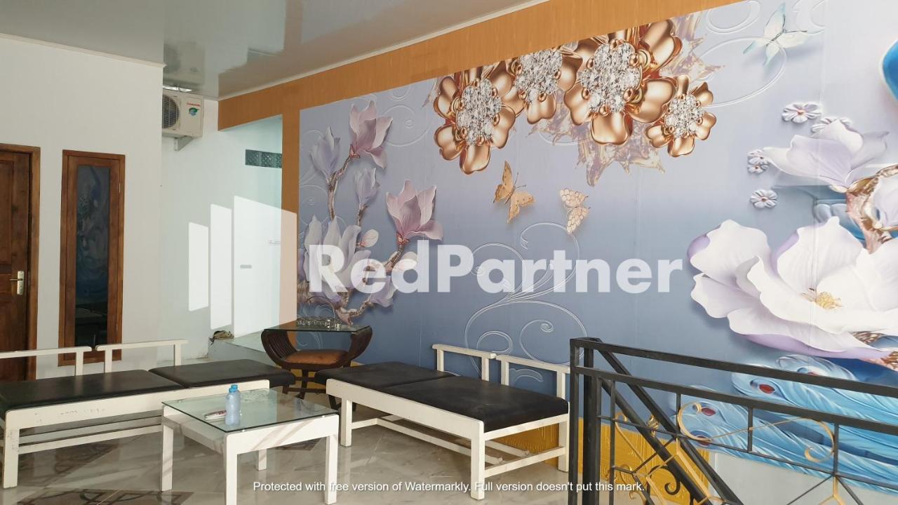 Hotel Reddoorz Near Lippo Mall Yogyakarta 2 Exterior foto