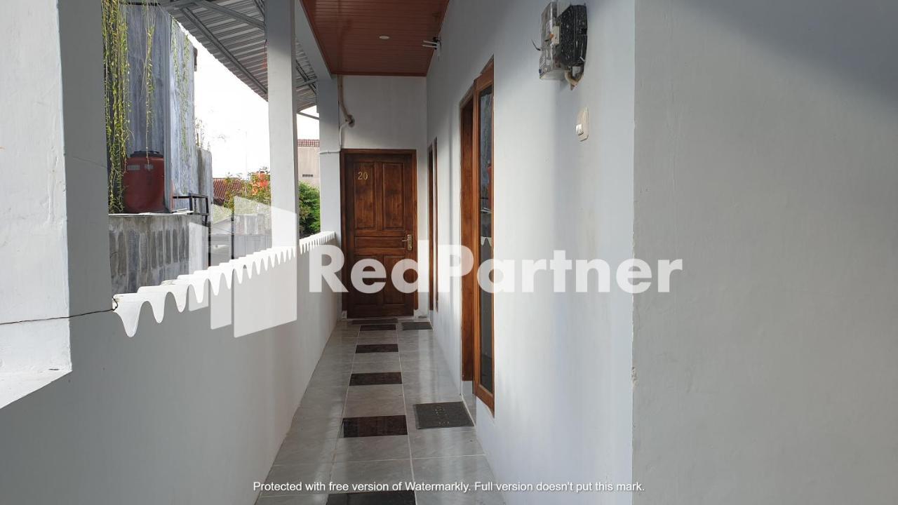 Hotel Reddoorz Near Lippo Mall Yogyakarta 2 Exterior foto