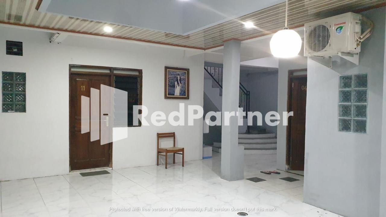 Hotel Reddoorz Near Lippo Mall Yogyakarta 2 Exterior foto