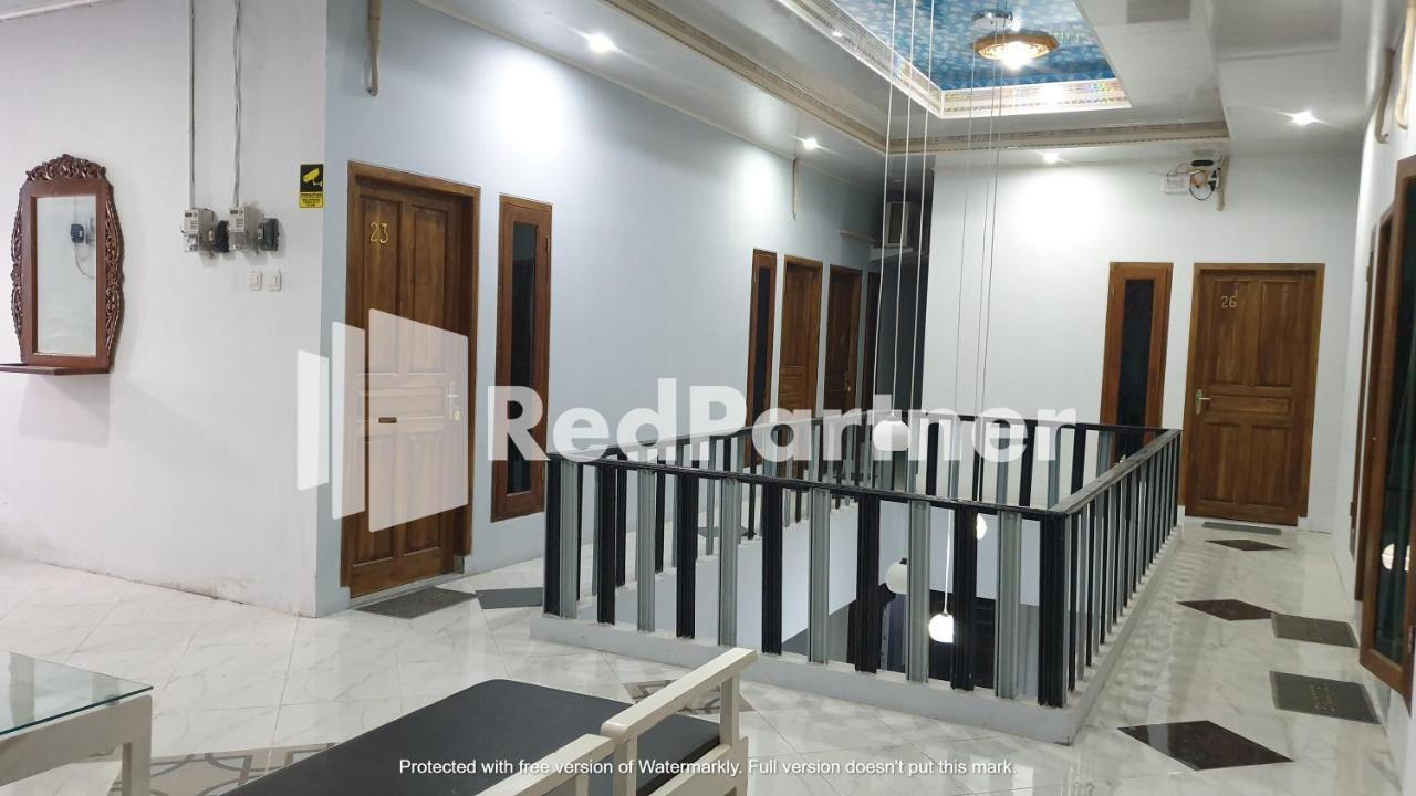 Hotel Reddoorz Near Lippo Mall Yogyakarta 2 Exterior foto