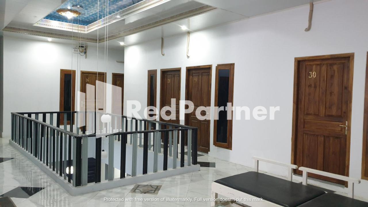 Hotel Reddoorz Near Lippo Mall Yogyakarta 2 Exterior foto