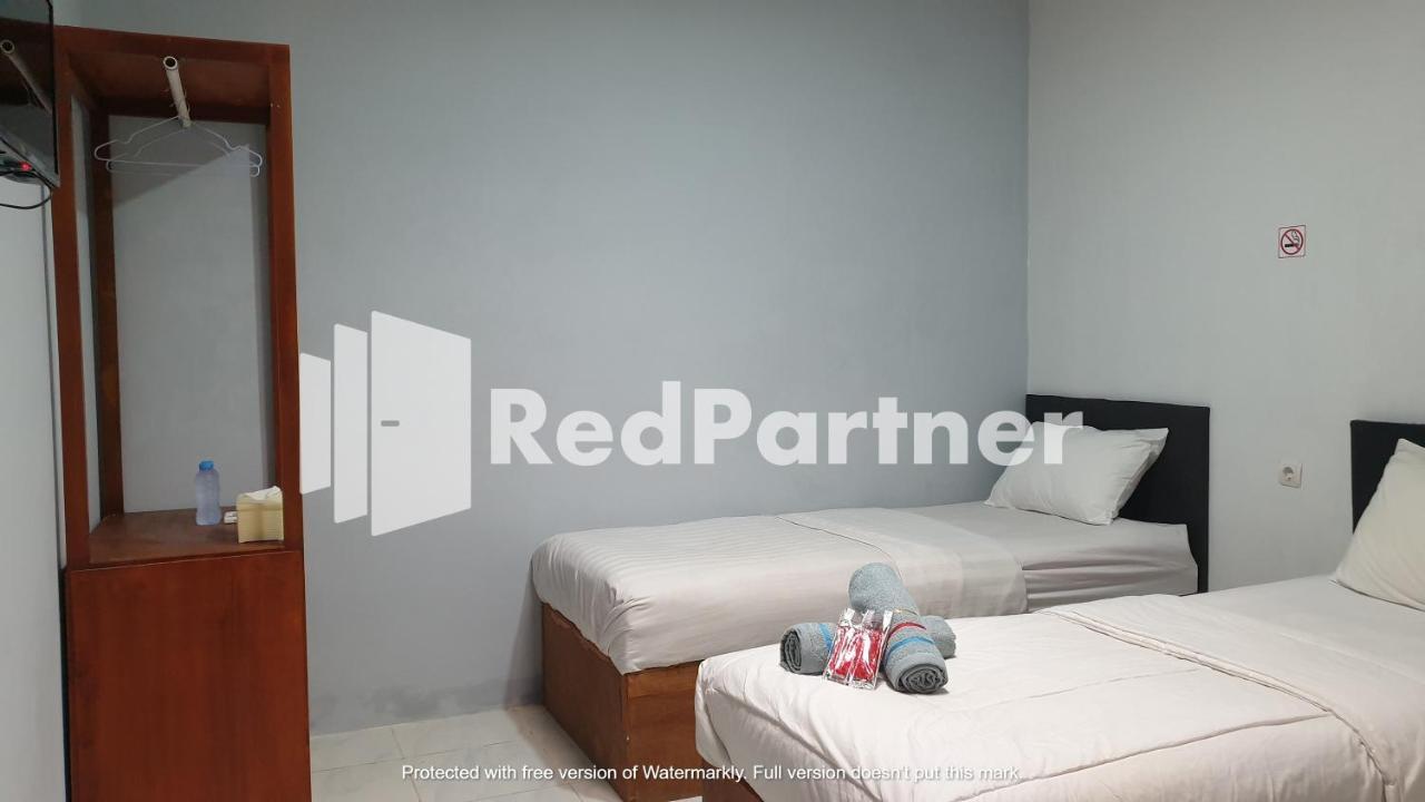 Hotel Reddoorz Near Lippo Mall Yogyakarta 2 Exterior foto