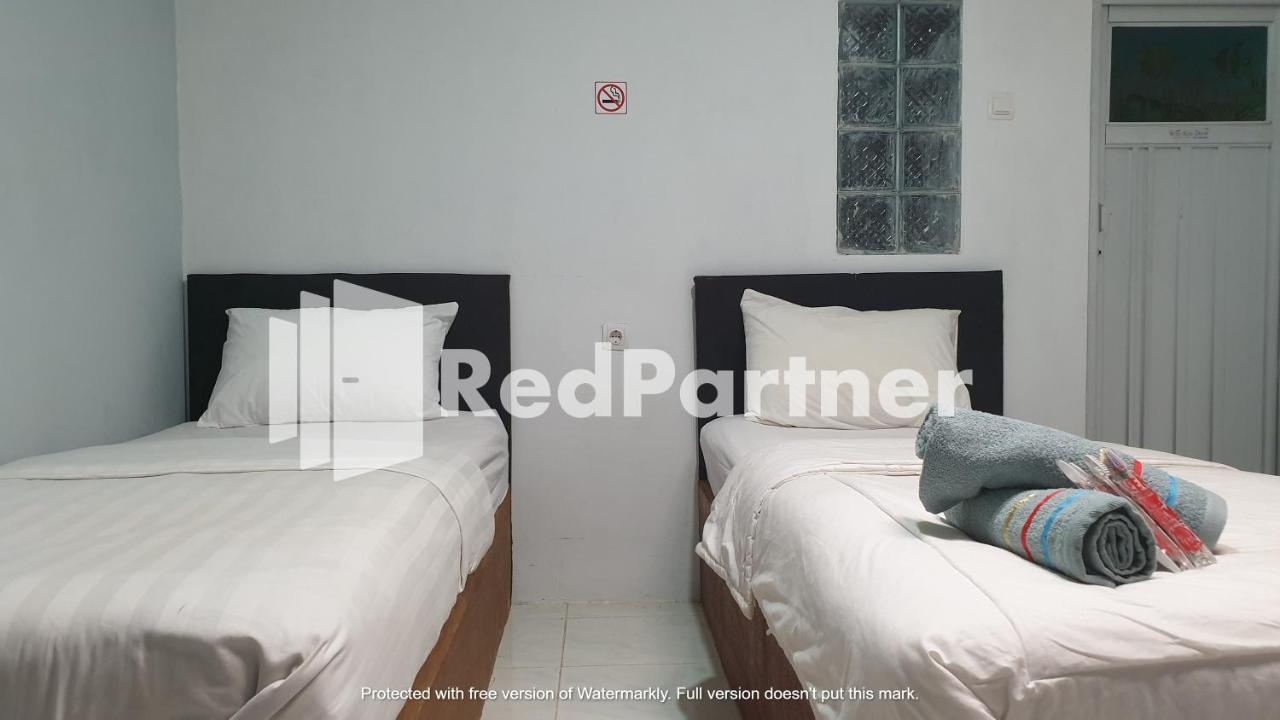 Hotel Reddoorz Near Lippo Mall Yogyakarta 2 Exterior foto